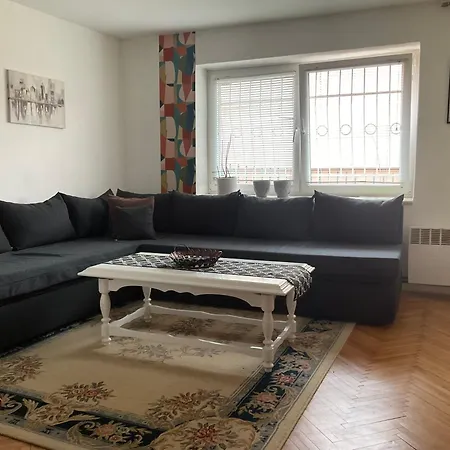 Garaplina No 1 شقة