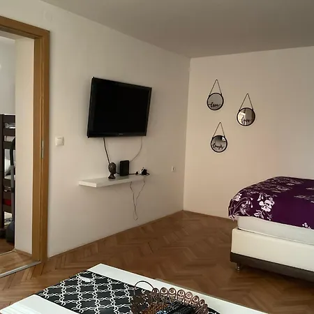 Apartamento Garaplina No 1